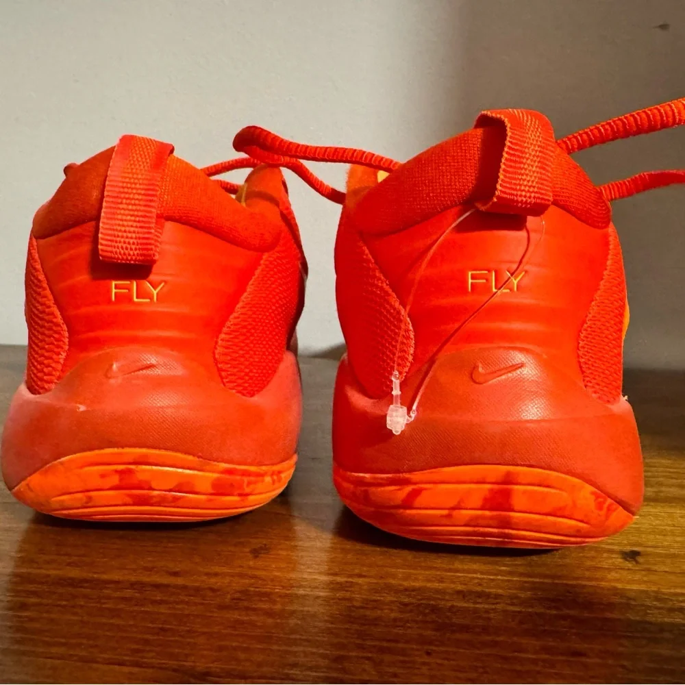 Nike ISoFly Youth size 5 - Picture 3 of 5